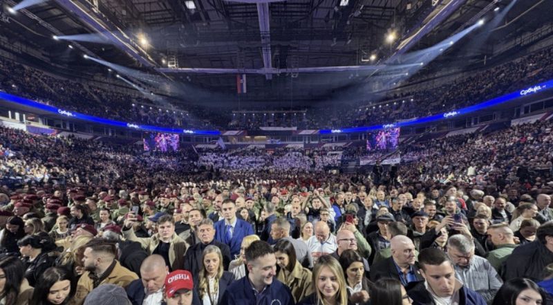 Image for the Tweet beginning: 🇷🇸 Massive rally in Serbia’s
