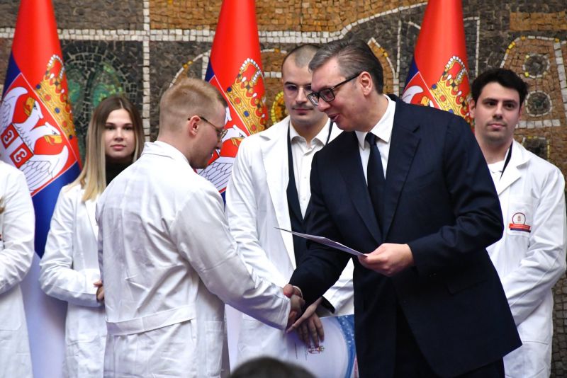 Image for the Tweet beginning: 🇷🇸🩺 350 Medical Professionals Return