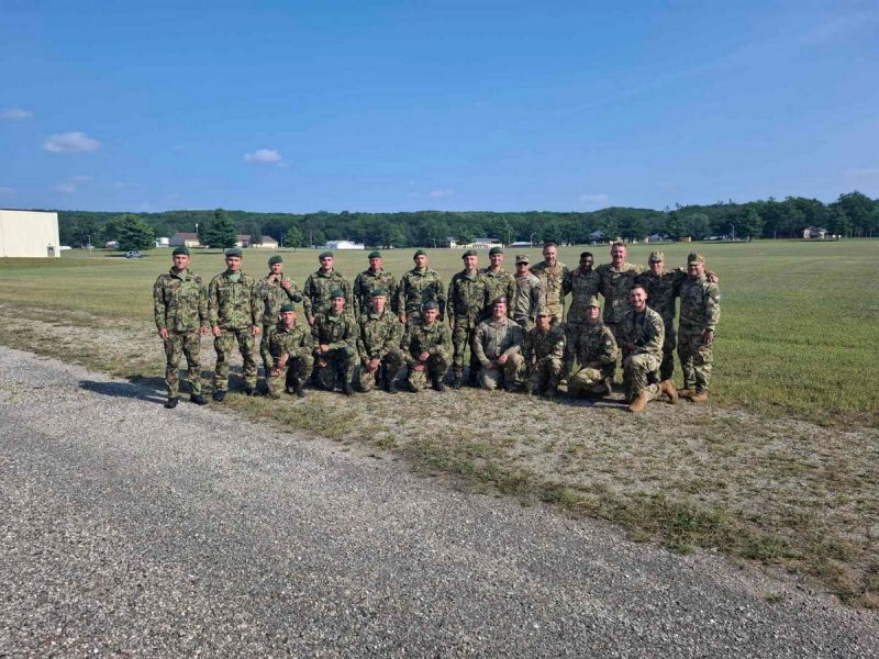 Image for the Tweet beginning: 🇷🇸 🇺🇸🛡️ Members of the