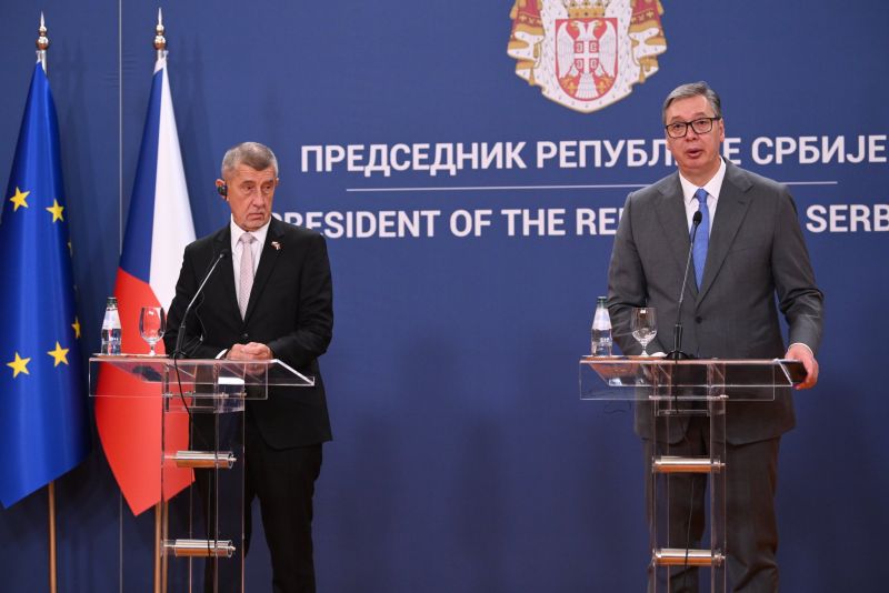 Image for the Tweet beginning: 🇷🇸🇨🇿 President @avucic thanks the